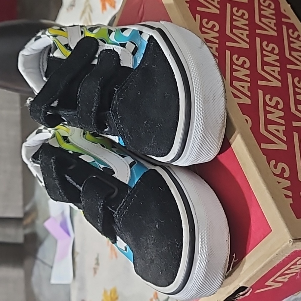 Old Skool V (Surf Flame) Scuba Blue vans gently used with straps sneaker shoe